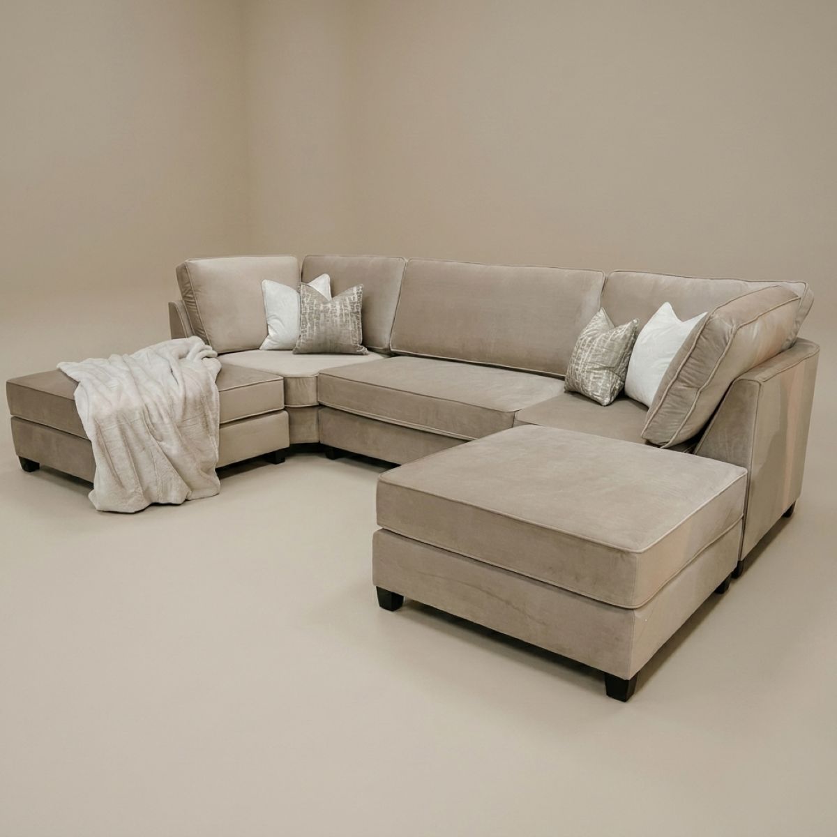 Brooklyn U-Shape  Sofa Full Back Cushions